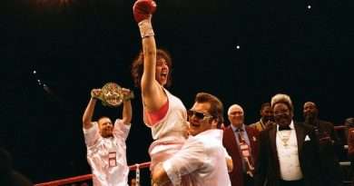 Sydney Sweeney interpretando a la boxeadora Christy Martin en su biografía cinematográfica