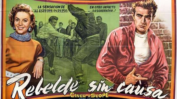 Afiche original de Rebelde sin causa, la película de James Dean que influyó en la imagen y conducta del asesino Charles Starkweather