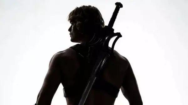 Nicholas Galitzine como He-Man en el teaser poster de la película live action producida por Sony