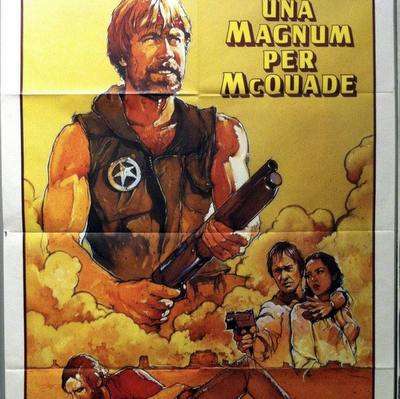 Versión italiana del póster de Lone Wolf McQuade con Chuck Norris en una ilustración de acción.