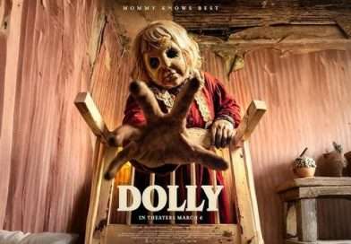 Póster oficial de Dolly, slasher retro dirigido por Rod Blackhurst