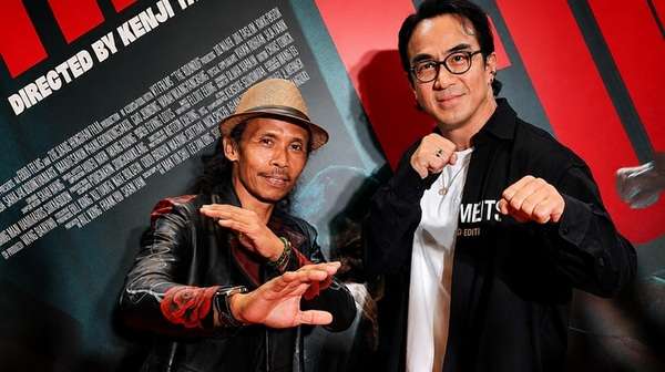 Joe Taslim y Yayan Ruhian durante la premiere de la película The Furious.