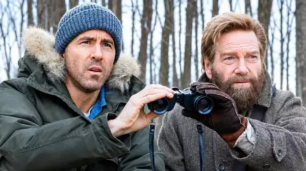 Ryan Reynolds y Kenneth Branagh en una escena de Mayday