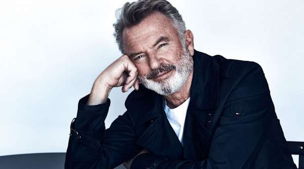Retrato del actor Sam Neill, protagonista de clásicos como Jurassic Park, Merlín y Possession.
